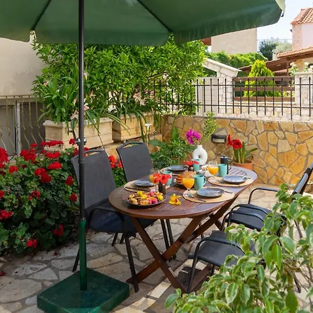 Semeli House In Diakopto, Close To & Odontotos 아파트 *
